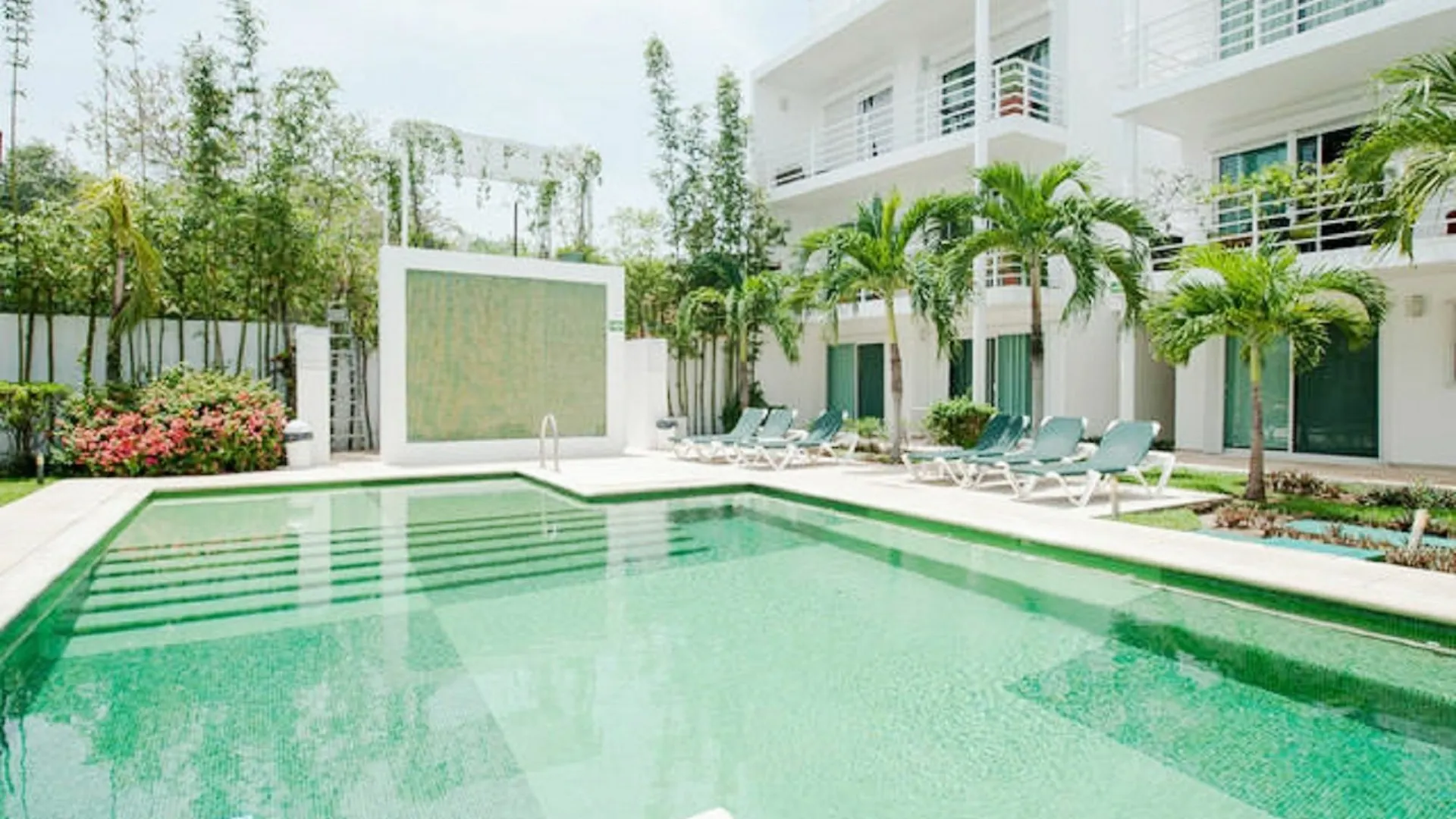 Pelicanos Condominium By Chezplaya Playa del Carmen